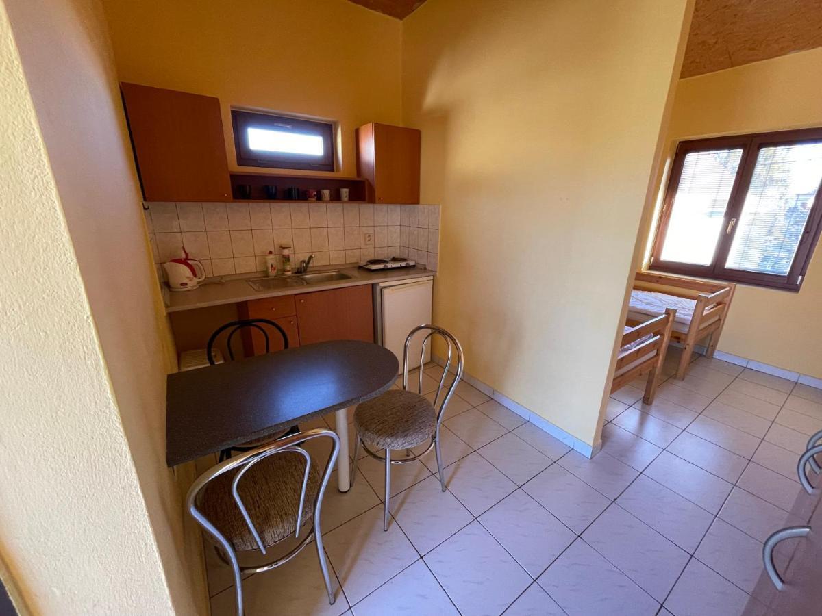 Apartmány Forró Rybárska Veľký Meder Exterior foto